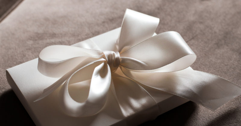 上司の結婚祝いにおすすめな贈り物とは 相場やマナーも要チェック Mood Mark Idea ムードマークアイデア