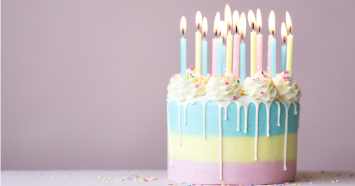 誕生日は思わず笑顔溢れるケーキを贈ろう