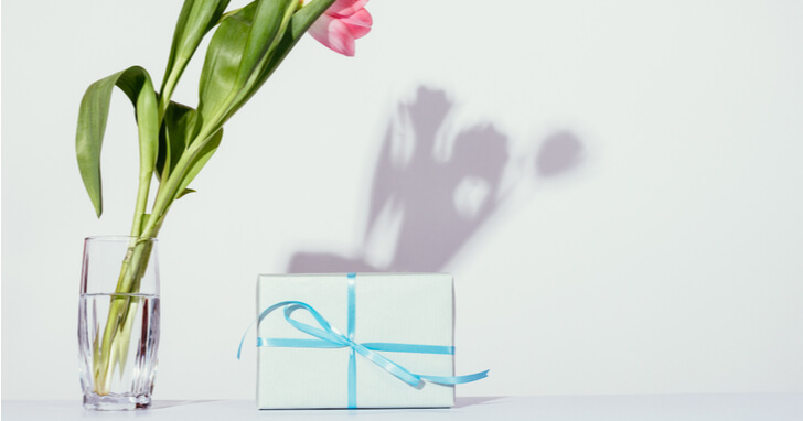 結婚記念日のギフトはMOO:D MARKで選ぶのがおすすめ