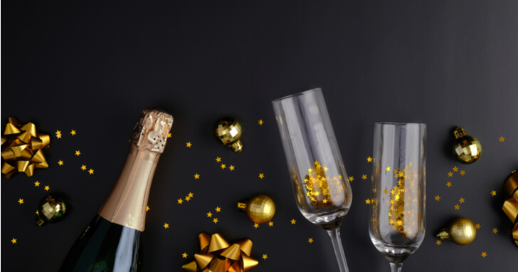 パーティーシーンでも活躍する「お酒&おつまみ」