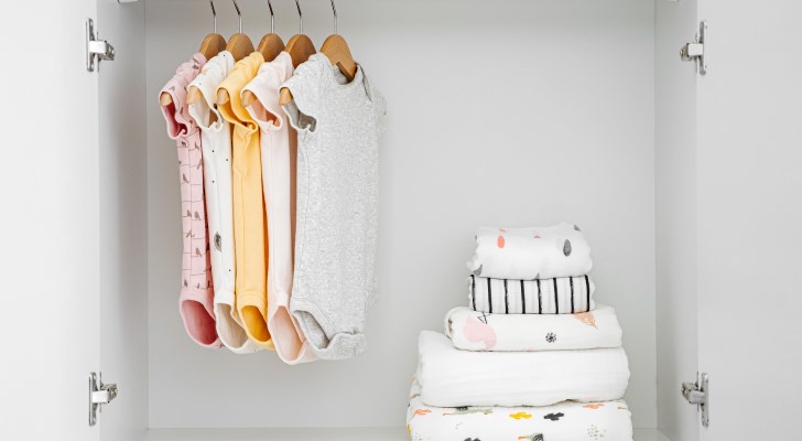 赤ちゃんの眠りを快適にする「ナイトウェア」のベビー服